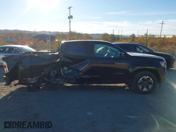 ✅ 2022 Chevrolet Colorado 4WD Z71 • VIN: 1GCGTDEN7N1137455 • Lot: 43539075. Wystawiony na IAAI z przebiegiem 59 773 mil. Bezpłatny archiwum sprzedaży aukcyjnych z USA i szczegółowy raport historii pojazdu na DreamBid. Zdjęcie 14.