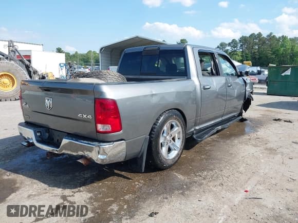 ✅ 2010 Dodge 1500 SLT • VIN: 1D7RV1CT9AS119715 • Lot: 42205530. Wystawiony na IAAI z przebiegiem Nie podano. Bezpłatny archiwum sprzedaży aukcyjnych z USA i szczegółowy raport historii pojazdu na DreamBid. Zdjęcie 4.
