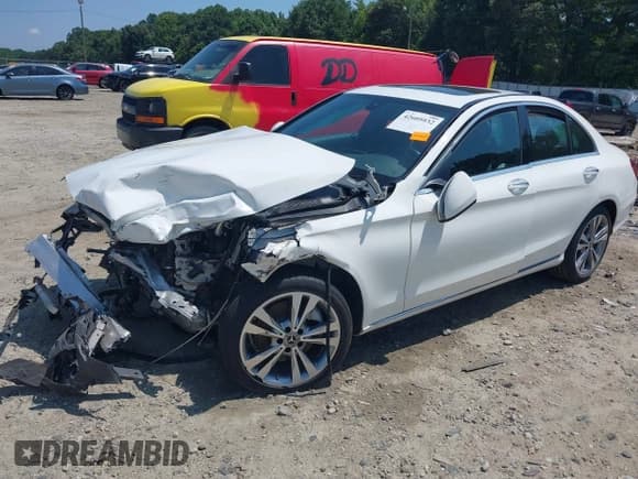 ✅ 2019 Mercedes-Benz C 300 • VIN: 55SWF8EB7KU310912 • Lot: 42605032. Wystawiony na IAAI z przebiegiem 113 105 mil. Bezpłatny archiwum sprzedaży aukcyjnych z USA i szczegółowy raport historii pojazdu na DreamBid. Zdjęcie 2.