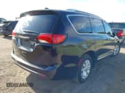 ✅ 2018 Chrysler Pacifica Touring L • VIN: 2C4RC1BGXJR119129 • Lot: 43166038. Listed on IAAI with 180,674 mi. Free auction sales archive from the USA and detailed vehicle history report at DreamBid. Image 4.