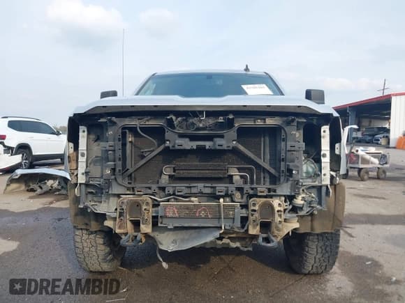 ✅ 2015 Chevrolet Silverado 2500HD LT • VIN: 1GC1KVEG2FF617973 • Лот: 43701265. Опубликован ранее на IAAI с пробегом 241 513 миль. Бесплатный доступ к архиву аукционных продаж из США и подробный отчёт об истории автомобиля на DreamBid. Изображение 13.