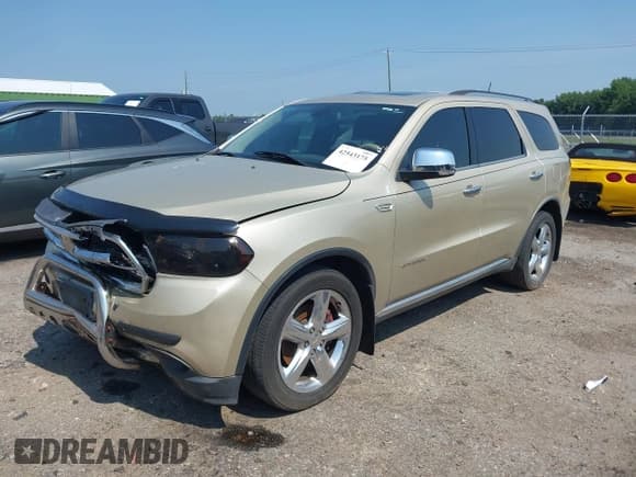 ✅ 2011 Dodge Durango Citadel • VIN: 1D4RE5GG9BC667775 • Lot: 42543175. Listed on IAAI with 191,632 mi. Free auction sales archive from the USA and detailed vehicle history report at DreamBid. Image 2.
