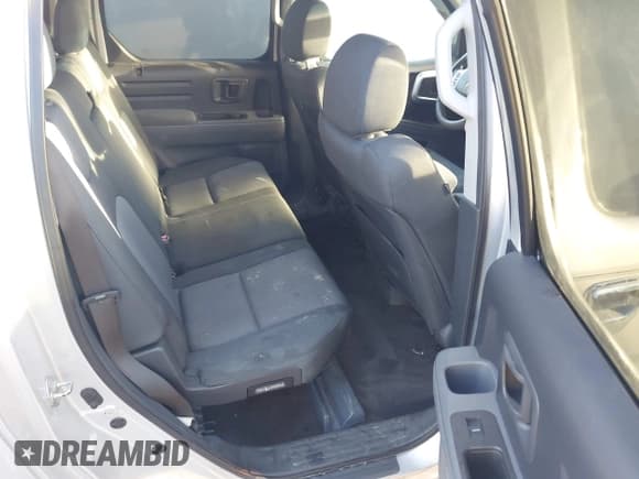 ✅ 2006 Honda Ridgeline RTS • VIN: 2HJYK16406H536900 • Lot: 43474752. Wystawiony na IAAI z przebiegiem 226 410 mil. Bezpłatny archiwum sprzedaży aukcyjnych z USA i szczegółowy raport historii pojazdu na DreamBid. Zdjęcie 8.