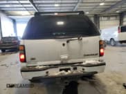 ✅ 2004 Chevrolet Suburban Z71 • VIN: 3GNFK16Z94G310219 • Лот: 45228915. Опубликован ранее на Copart с пробегом 341 057 миль. Бесплатный доступ к архиву аукционных продаж из США и подробный отчёт об истории автомобиля на DreamBid. Изображение 6.