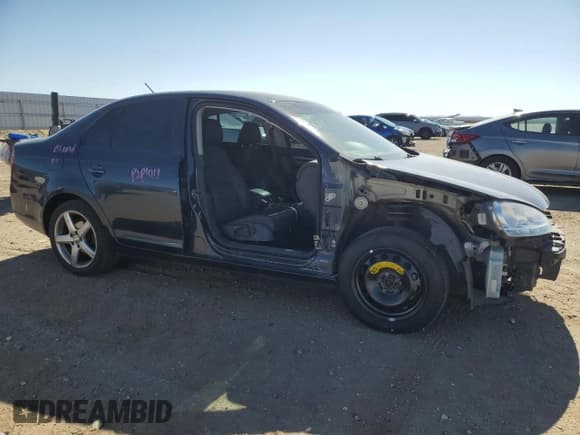 ✅ 2010 Volkswagen Jetta Limited Edition • VIN: 3VWAZ7AJ1AM102283 • Lot: 44348575. Listed on Copart with 125,463 mi. Free auction sales archive from the USA and detailed vehicle history report at DreamBid. Image 4.