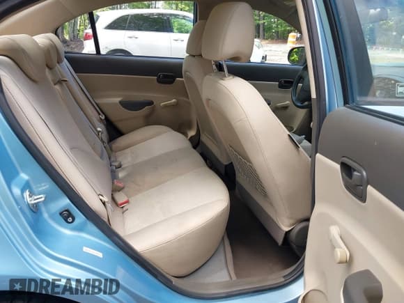 ✅ 2011 Hyundai Accent GLS • VIN: KMHCN4AC8BU600027 • Лот: 42277480. Опубликован ранее на IAAI с пробегом 88 083 миль. Бесплатный доступ к архиву аукционных продаж из США и подробный отчёт об истории автомобиля на DreamBid. Изображение 8.