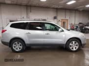 ✅ 2011 Chevrolet Traverse 1LT • VIN: 1GNKVGED8BJ171212 • Lot: 43311339. Wystawiony na IAAI z przebiegiem 174 479 mil. Bezpłatny archiwum sprzedaży aukcyjnych z USA i szczegółowy raport historii pojazdu na DreamBid. Zdjęcie 13.