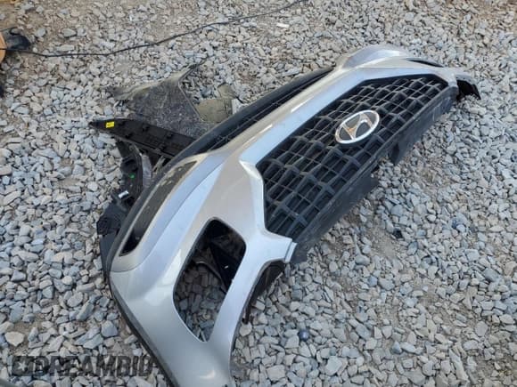 ✅ 2024 Hyundai Venue SE • VIN: KMHRB8A32RU339577 • Lot: 53594825. Listed on Copart with 10,405 mi. Free auction sales archive from the USA and detailed vehicle history report at DreamBid. Image 12.