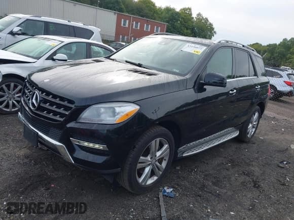 ✅ 2015 Mercedes-Benz M 350 • VIN: 4JGDA5HBXFA603957 • Лот: 43156072. Опубликован ранее на IAAI с пробегом 112 088 миль. Бесплатный доступ к архиву аукционных продаж из США и подробный отчёт об истории автомобиля на DreamBid. Изображение 2.