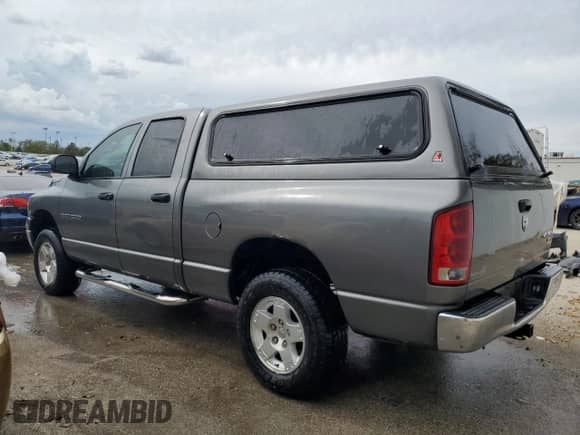 2005 Dodge 1500 SLT z VIN 1D7HU18D35S351961, wystawiony jako Copart lot #70874224 z przebiegiem 268 286 mil mil oraz Szkoda całkowita • Salvage title. Historia ofert i sprzedaży dostępna na DreamBid. Obrazek 2.