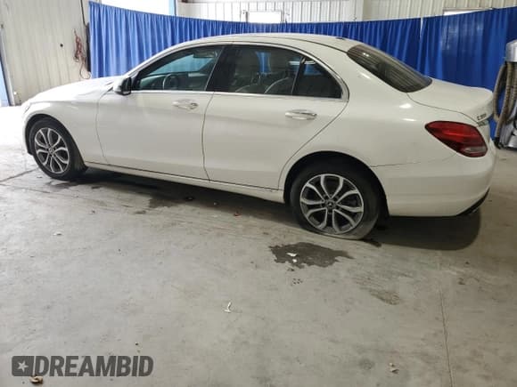 ✅ 2018 Mercedes-Benz C 300 • VIN: 55SWF4KB7JU239772 • Lot: 80847985. Listed on Copart with 76,718 mi. Free auction sales archive from the USA and detailed vehicle history report at DreamBid. Image 2.