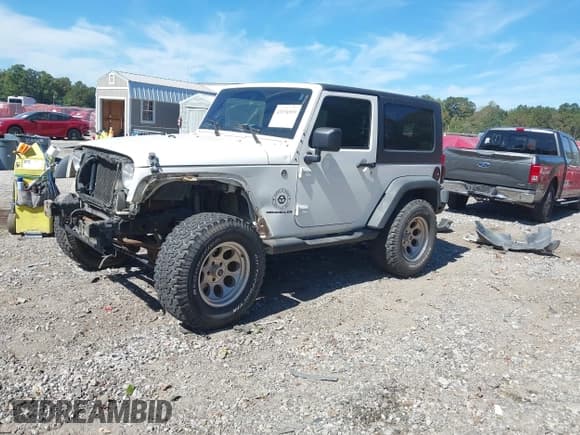 ✅ 2007 Jeep Wrangler X • VIN: 1J4FA24197L110599 • Лот: 43376519. Опубликован ранее на IAAI с пробегом 142 286 миль. Бесплатный доступ к архиву аукционных продаж из США и подробный отчёт об истории автомобиля на DreamBid. Изображение 18.