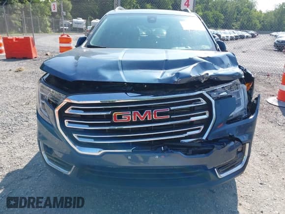 ✅ 2024 GMC Terrain SLT • VIN: 3GKALVEG7RL310682 • Lot: 42388049. Listed on IAAI with 9,792 mi. Free auction sales archive from the USA and detailed vehicle history report at DreamBid. Image 12.