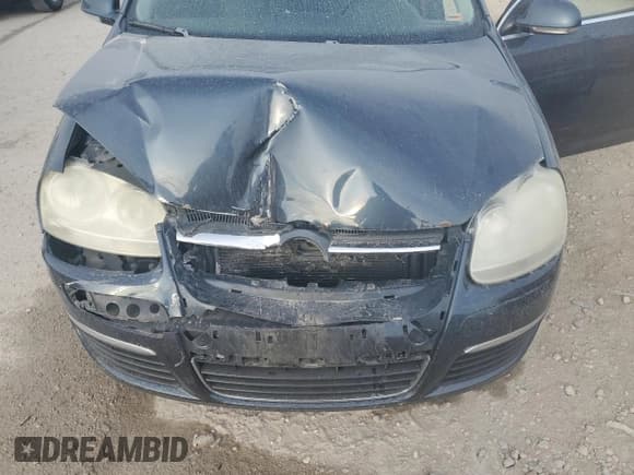 ✅ 2009 Volkswagen Jetta SE • VIN: 3VWRM71K59M130271 • Lot: 85937145. Listed on Copart with 248,853 mi. Free auction sales archive from the USA and detailed vehicle history report at DreamBid. Image 11.