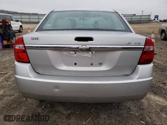 2007 Chevrolet Malibu 2LT with VIN 1G1ZT58N87F236553, listed as a Copart auction lot 82010443 with 212,096 mi miles and Salvage title. Bid and sale history available at DreamBid. Image 6.
