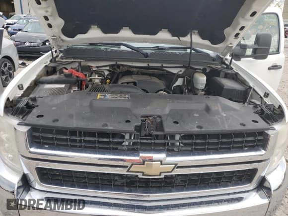 ✅ 2007 Chevrolet Silverado 2500HD Work Truck • VIN: 1GCHK24K97E553635 • Lot: 55479455. Wystawiony na Copart z przebiegiem Nie podano. Bezpłatny archiwum sprzedaży aukcyjnych z USA i szczegółowy raport historii pojazdu na DreamBid. Zdjęcie 11.