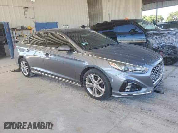 ✅ 2018 Hyundai Sonata SEL • VIN: 5NPE34AF1JH725649 • Лот: 86650285. Опубликован ранее на Copart с пробегом 64 612 миль. Бесплатный доступ к архиву аукционных продаж из США и подробный отчёт об истории автомобиля на DreamBid. Изображение 4.