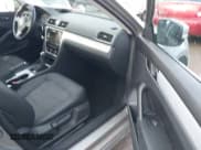 ✅ 2013 Volkswagen Passat SE • VIN: 1VWBP7A33DC130314 • Lot: 43489703. Wystawiony na IAAI z przebiegiem 113 324 mil. Bezpłatny archiwum sprzedaży aukcyjnych z USA i szczegółowy raport historii pojazdu na DreamBid. Zdjęcie 5.