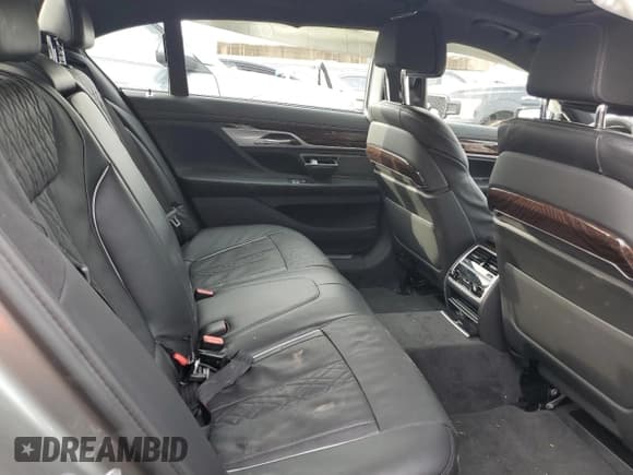 ✅ 2022 BMW 7 Series 740i xDrive • VIN: WBA7T4C09NCK31913 • Lot: 72407132. Listed on Copart with Not provided. Free auction sales archive from the USA and detailed vehicle history report at DreamBid. Image 10.