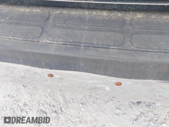 ✅ 2004 Chevrolet Express Passenger • VIN: 1GBFG15T241154485 • Lot: 41965765. Listed on IAAI with 186,737 mi. Free auction sales archive from the USA and detailed vehicle history report at DreamBid. Image 15.