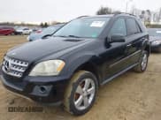 ✅ 2009 Mercedes-Benz M 350 • VIN: 4JGBB86E19A470464 • Lot: 43887398. Wystawiony na IAAI z przebiegiem 105 429 mil. Bezpłatny archiwum sprzedaży aukcyjnych z USA i szczegółowy raport historii pojazdu na DreamBid. Zdjęcie 2.