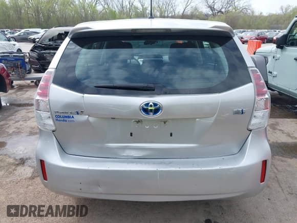 ✅ 2015 Toyota Prius Two • VIN: JTDZN3EU7FJ025812 • Lot: 41958867. Listed on IAAI with 129,435 mi. Free auction sales archive from the USA and detailed vehicle history report at DreamBid. Image 16.