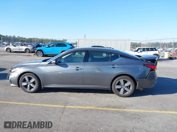 ✅ 2019 Nissan Altima SV • VIN: 1N4BL4DV8KC119547 • Lot: 43621027. Wystawiony na IAAI z przebiegiem 53 360 mil. Bezpłatny archiwum sprzedaży aukcyjnych z USA i szczegółowy raport historii pojazdu na DreamBid. Zdjęcie 14.