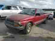2001 Chevrolet S-10 LS z VIN 1GCCS19W318109902, wystawiony jako Copart lot #48456715 z przebiegiem 225 664 mil mil oraz Czysty tytuł • Clean title. Historia ofert i sprzedaży dostępna na DreamBid. Obrazek 1.
