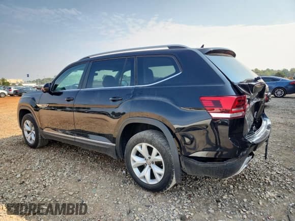 ✅ 2018 Volkswagen Atlas SEL • VIN: 1V2MR2CAXJC527954 • Лот: 81313565. Опубликован ранее на Copart с пробегом 84 812 миль. Бесплатный доступ к архиву аукционных продаж из США и подробный отчёт об истории автомобиля на DreamBid. Изображение 2.