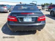 ✅ 2013 Mercedes-Benz E 350 • VIN: WDDKJ5KB3DF207881 • Lot: 41955127. Wystawiony na IAAI z przebiegiem 83 786 mil. Bezpłatny archiwum sprzedaży aukcyjnych z USA i szczegółowy raport historii pojazdu na DreamBid. Zdjęcie 17.