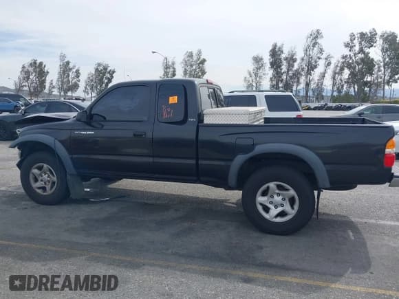 ✅ 2001 Toyota Tacoma PreRunner • VIN: 5TESM92N11Z832507 • Lot: 41686160. Wystawiony na IAAI z przebiegiem 188 102 mil. Bezpłatny archiwum sprzedaży aukcyjnych z USA i szczegółowy raport historii pojazdu na DreamBid. Zdjęcie 14.