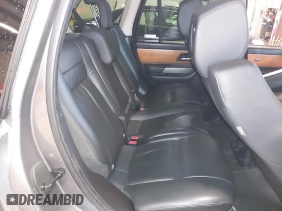 ✅ 2008 Land Rover Range Rover Sport SC • VIN: SALSH23438A186448 • Лот: 43580905. Опубликован ранее на IAAI с пробегом 100 758 миль. Бесплатный доступ к архиву аукционных продаж из США и подробный отчёт об истории автомобиля на DreamBid. Изображение 8.