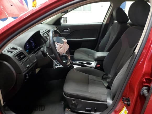 ✅ 2011 Mercury Milan • VIN: 3MEHM0HAXBR604175 • Лот: 88454095. Опубликован ранее на Copart с пробегом 86 901 миль. Бесплатный доступ к архиву аукционных продаж из США и подробный отчёт об истории автомобиля на DreamBid. Изображение 7.