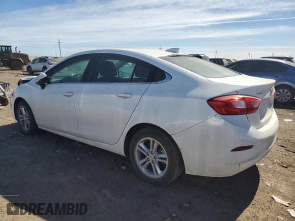 ✅ 2017 Chevrolet Cruze LT • VIN: 1G1BE5SM9H7234656 • Лот: 44215733. Опубликован ранее на Copart с пробегом Не указан. Бесплатный доступ к архиву аукционных продаж из США и подробный отчёт об истории автомобиля на DreamBid. Изображение 2.