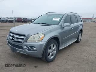 ✅ 2011 Mercedes-Benz GL 450 • VIN: 4JGBF7BE0BA641859 • Lot: 43814467. Wystawiony na IAAI z przebiegiem Nie podano. Bezpłatny archiwum sprzedaży aukcyjnych z USA i szczegółowy raport historii pojazdu na DreamBid. Zdjęcie 2.