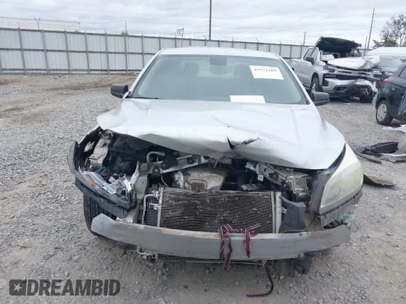 ✅ 2015 Chevrolet Malibu LS • VIN: 1G11B5SL6FF145142 • Лот: 43571369. Опубликован ранее на IAAI с пробегом 221 230 миль. Бесплатный доступ к архиву аукционных продаж из США и подробный отчёт об истории автомобиля на DreamBid. Изображение 13.