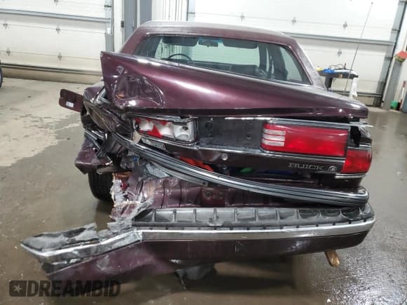 ✅ 1995 Buick LeSabre Limited • VIN: 1G4HR52L7SH403857 • Лот: 64398055. Опубликован ранее на Copart с пробегом 339 219 миль. Бесплатный доступ к архиву аукционных продаж из США и подробный отчёт об истории автомобиля на DreamBid. Изображение 6.