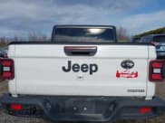 ✅ 2021 Jeep Gladiator Sport S • VIN: 1C6JJTAG0ML501738 • Lot: 43613648. Wystawiony na IAAI z przebiegiem 49 685 mil. Bezpłatny archiwum sprzedaży aukcyjnych z USA i szczegółowy raport historii pojazdu na DreamBid. Zdjęcie 17.