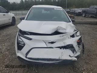 ✅ 2023 Chevrolet Bolt EV 1LT • VIN: 1G1FW6S03P4102834 • Lot: 80072364. Wystawiony na Copart z przebiegiem Nie podano. Bezpłatny archiwum sprzedaży aukcyjnych z USA i szczegółowy raport historii pojazdu na DreamBid. Zdjęcie 5.