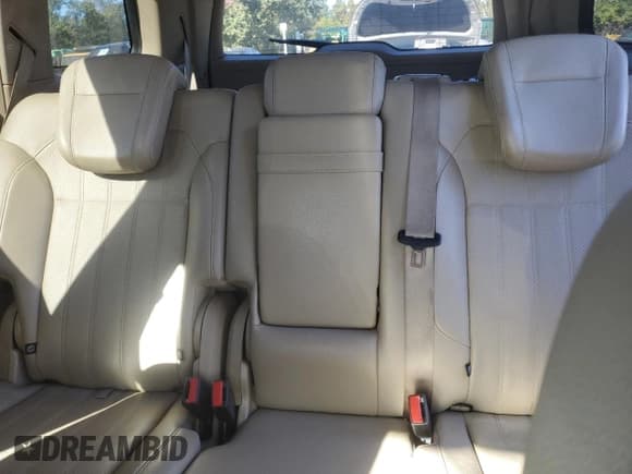 ✅ 2014 Mercedes-Benz GL 450 • VIN: 4JGDF7CE5EA290586 • Лот: 85952805. Опубликован ранее на Copart с пробегом Не указан. Бесплатный доступ к архиву аукционных продаж из США и подробный отчёт об истории автомобиля на DreamBid. Изображение 10.