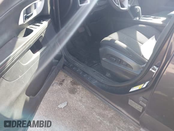 ✅ 2014 Chevrolet Equinox LT • VIN: 2GNFLFEK9E6218314 • Lot: 43696636. Wystawiony na IAAI z przebiegiem 113 391 mil. Bezpłatny archiwum sprzedaży aukcyjnych z USA i szczegółowy raport historii pojazdu na DreamBid. Zdjęcie 16.