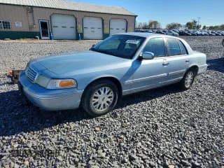 ✅ 2003 Ford Crown Victoria LX • VIN: 2FAFP74W03X101001 • Lot: 92034895. Listed on Copart with 162,234 mi. Free auction sales archive from the USA and detailed vehicle history report at DreamBid. Image 1.