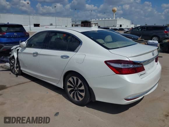 2017 Honda Accord EX-L z VIN JHMCR6F55HC018723, wystawiony jako IAAI lot #43374773 z przebiegiem 107 274 mil mil oraz . Historia ofert i sprzedaży dostępna na DreamBid. Obrazek 3.