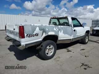 1993 Chevrolet Silverado 2500 z VIN 1GCFK24K6PE127943, wystawiony jako Copart lot #49150645 z przebiegiem 171 482 mil mil oraz Szkoda całkowita • Salvage title. Historia ofert i sprzedaży dostępna na DreamBid. Obrazek 3.