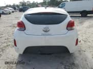 ✅ 2017 Hyundai Veloster Value Edition • VIN: KMHTC6AD1HU312577 • Lot: 42742185. Wystawiony na Copart z przebiegiem 54 370 mil. Bezpłatny archiwum sprzedaży aukcyjnych z USA i szczegółowy raport historii pojazdu na DreamBid. Zdjęcie 6.