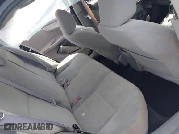 ✅ 2010 Toyota Corolla • VIN: 1NXBU4EE8AZ334503 • Lot: 42044921. Listed on IAAI with 180,372 mi. Free auction sales archive from the USA and detailed vehicle history report at DreamBid. Image 8.