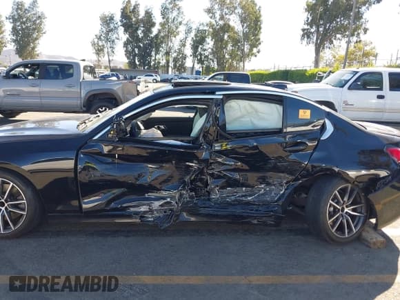 ✅ 2020 BMW 3 Series 330i • VIN: 3MW5R1J05L8B18956 • Лот: 43548912. Опубликован ранее на IAAI с пробегом Не указан. Бесплатный доступ к архиву аукционных продаж из США и подробный отчёт об истории автомобиля на DreamBid. Изображение 6.