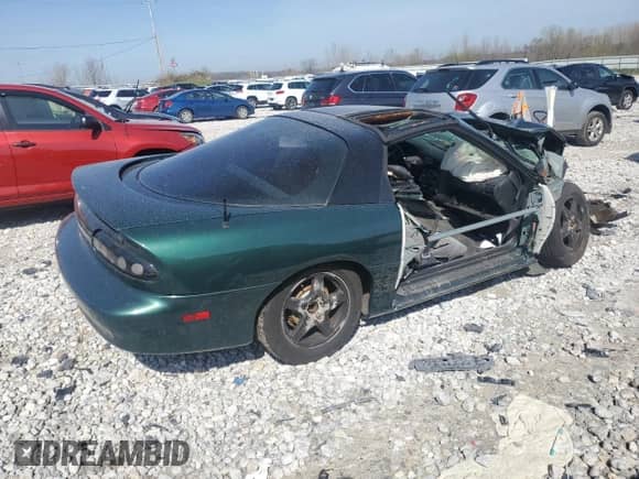1997 Chevrolet Camaro z VIN 2G1FP22K6V2101185, wystawiony jako Copart lot #54356505 z przebiegiem 84 174 mil mil oraz Nie do naprawy • Non repairable. Historia ofert i sprzedaży dostępna na DreamBid. Obrazek 3.