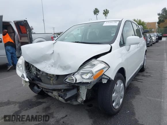 ✅ 2012 Nissan Versa S • VIN: 3N1BC1CP3CK800371 • Лот: 43688736. Опубликован ранее на IAAI с пробегом 52 259 миль. Бесплатный доступ к архиву аукционных продаж из США и подробный отчёт об истории автомобиля на DreamBid. Изображение 18.