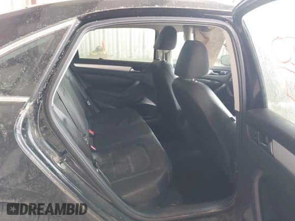 ✅ 2013 Volkswagen Passat SE • VIN: 1VWBH7A38DC028231 • Лот: 42629167. Опубликован ранее на IAAI с пробегом Не указан. Бесплатный доступ к архиву аукционных продаж из США и подробный отчёт об истории автомобиля на DreamBid. Изображение 8.